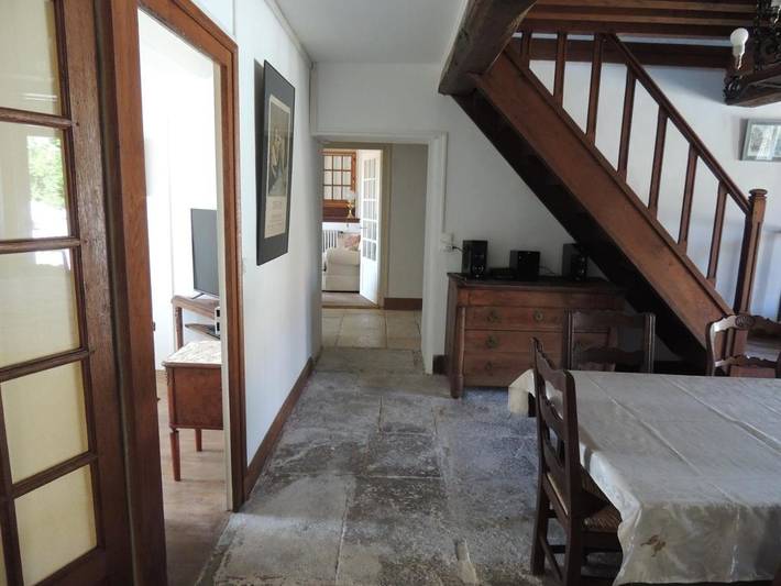 Location de vacances pour 10 personnes, avec vue et jardin, adapté aux familles à Commarin - 3