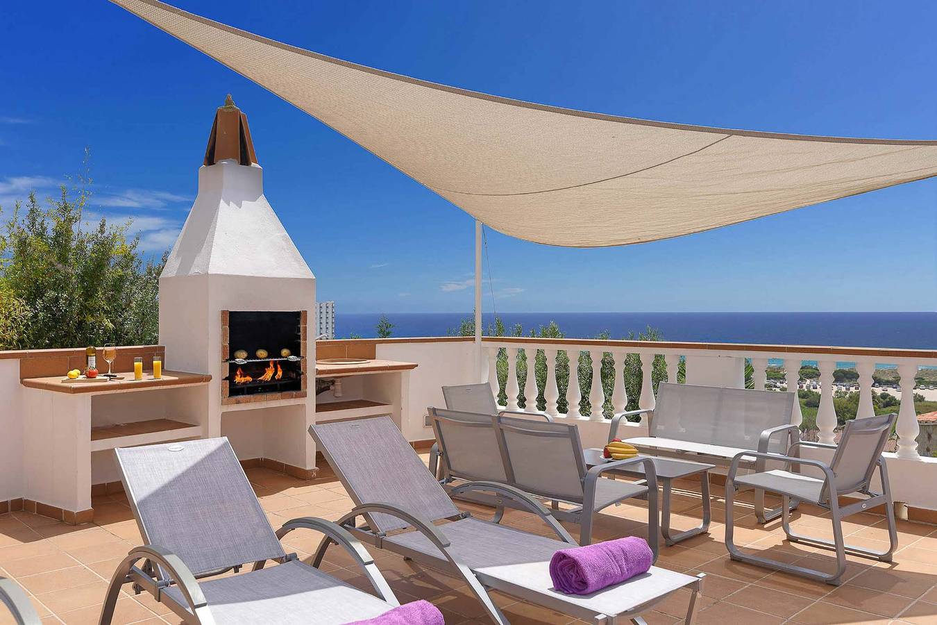 Chalet para 11 personas con terraza in San Jaime Mediterráneo, Municipio de Alaior