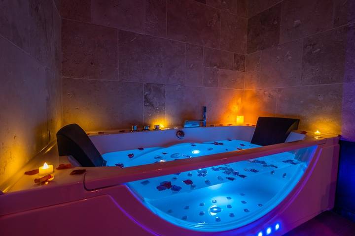 Ganzes Studio, Studio für 2 Personen mit Whirlpool in Narbonne, Mittelmeerküste (Frankreich)
