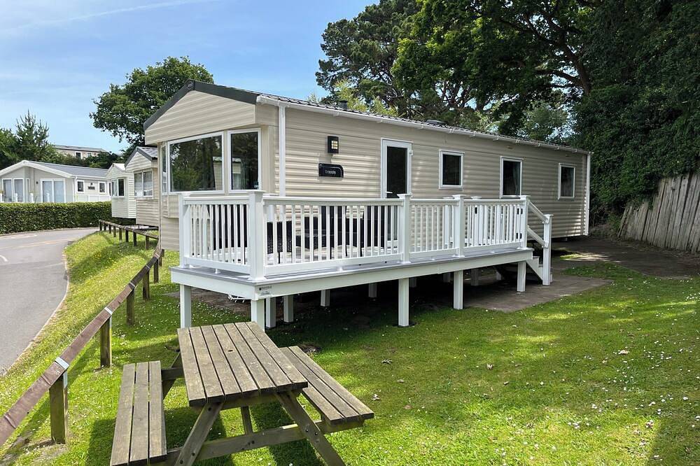 Glamping for 6 People in Poole, Poole Harbour