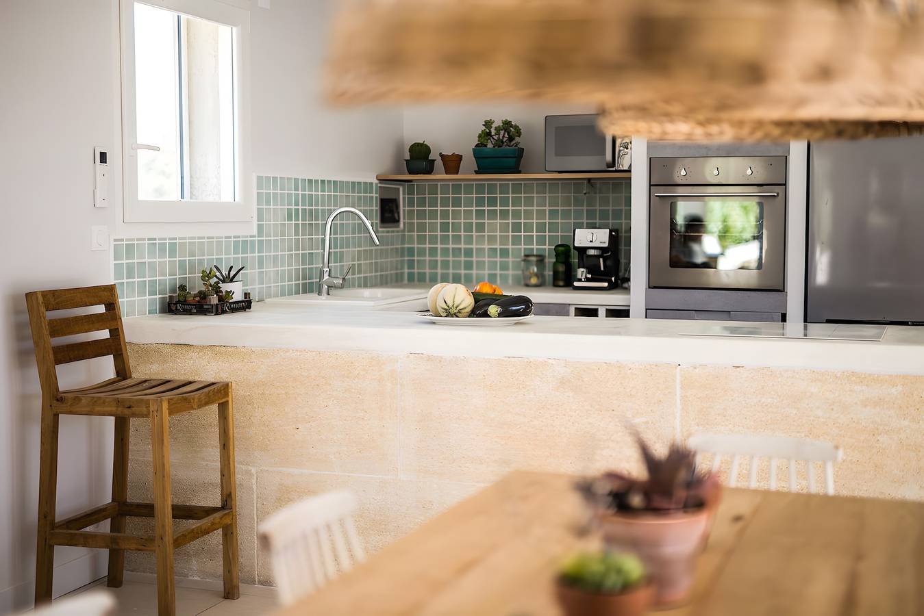 Maison de vacances « Villa de 3 à 9 pers avec piscine », vue montagne, Wi-Fi, climatisation in Castillon-du-Gard, Région de Nîmes
