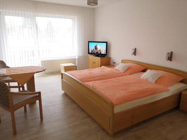 Ferienhaus, mit Balkon und Terrasse sowie Garten und Ausblick in Lippstadt - 2
