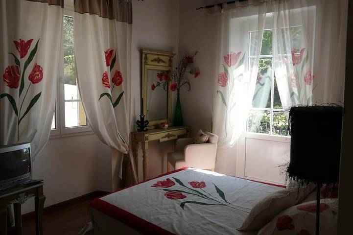 Location de vacances pour 9 personnes, avec jacuzzi ainsi que jardin et sauna, animaux acceptés à Eccica-Suarella - 3