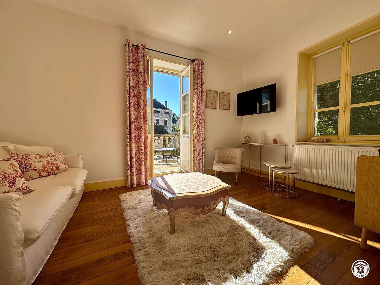 Gemütliches Zimmer mit privater Terrasse und Wifi in Laignes, Montbard und Umgebung
