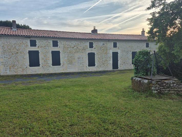 Location de vacances pour 12 personnes, avec Terrasse et Jardin à Cravans