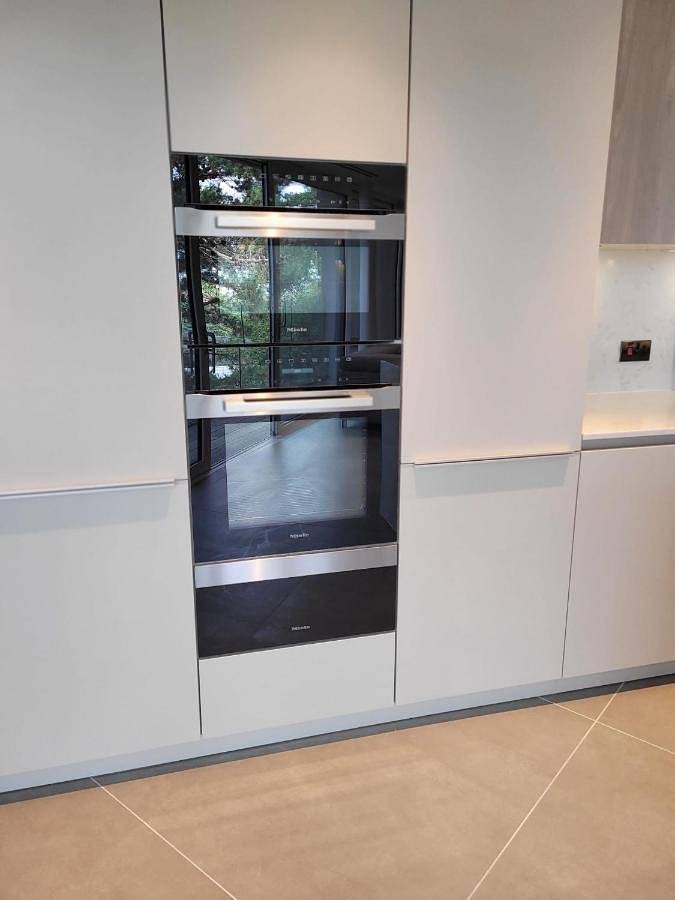 Entire apartment, Three-Bedroom Apartment in Sandbanks, Poole