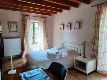 Gîte pour 6 personnes, avec terrasse et jardin à La Répara-Auriples