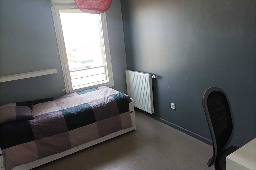 Entire apartment, Cosy Apartment - Rooftop - Parking - Paris in Vitry-sur-Seine, Val-de-Marne