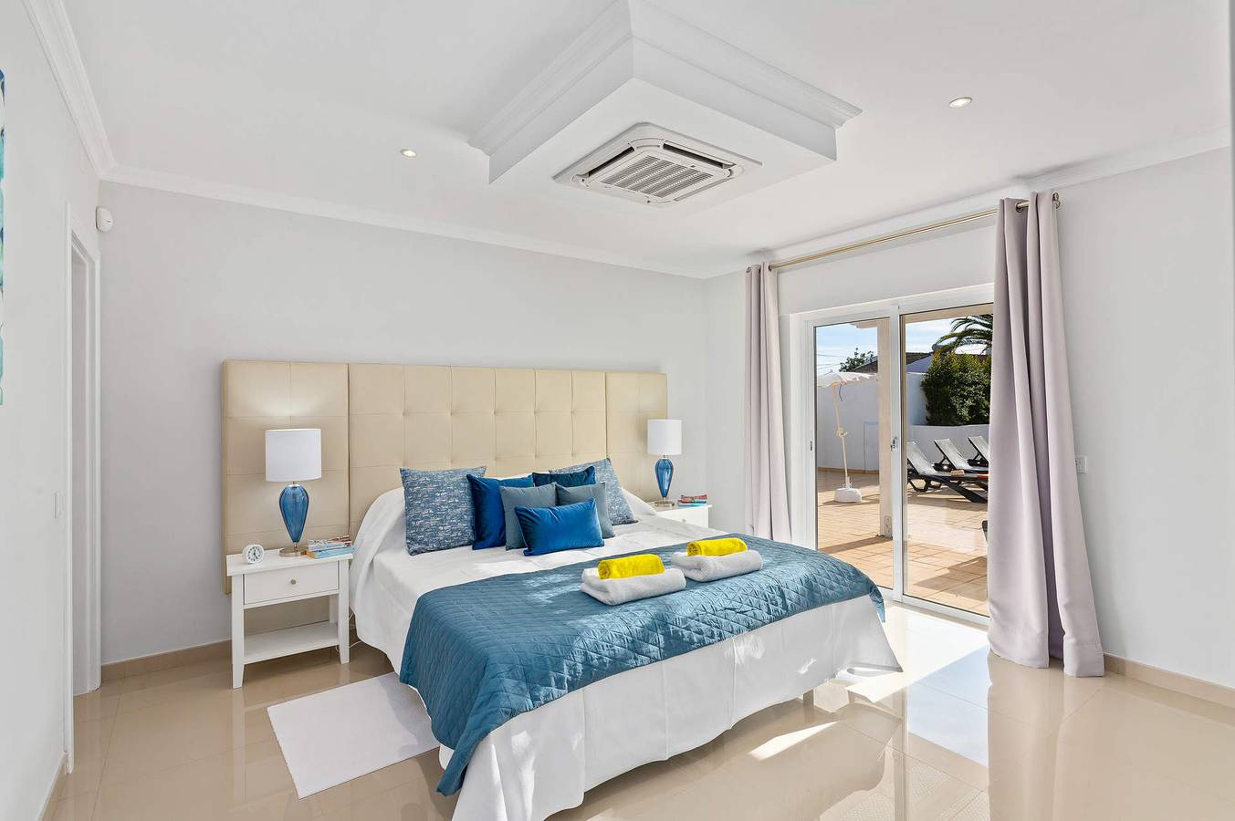 Villa Pianda by Villa Plus in Almancil, Faro Distrikt
