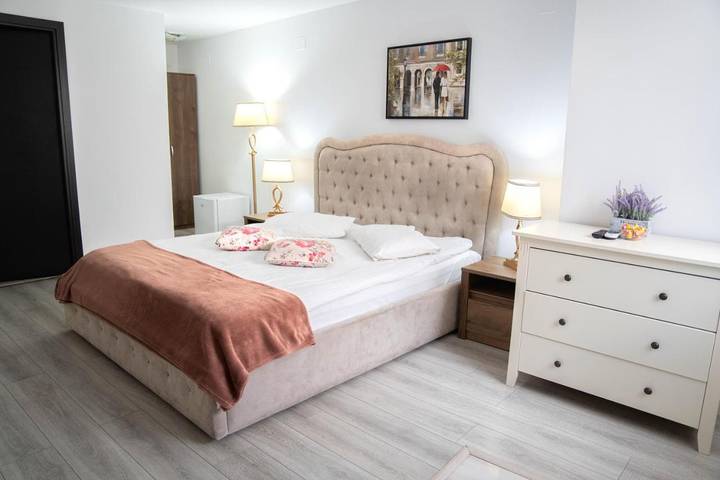 Maison d’hôte pour 2 personnes, avec jardin et jacuzzi, adapté aux familles