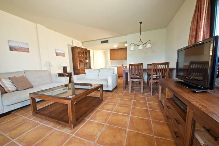 Location de vacances pour 6 personnes, avec bassin pour enfant ainsi que jardin et terrasse à El Perelló - 4