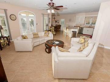 Vacation House for 12 Guests in Orange Beach, Alabama Gulf Coast, Picture 1