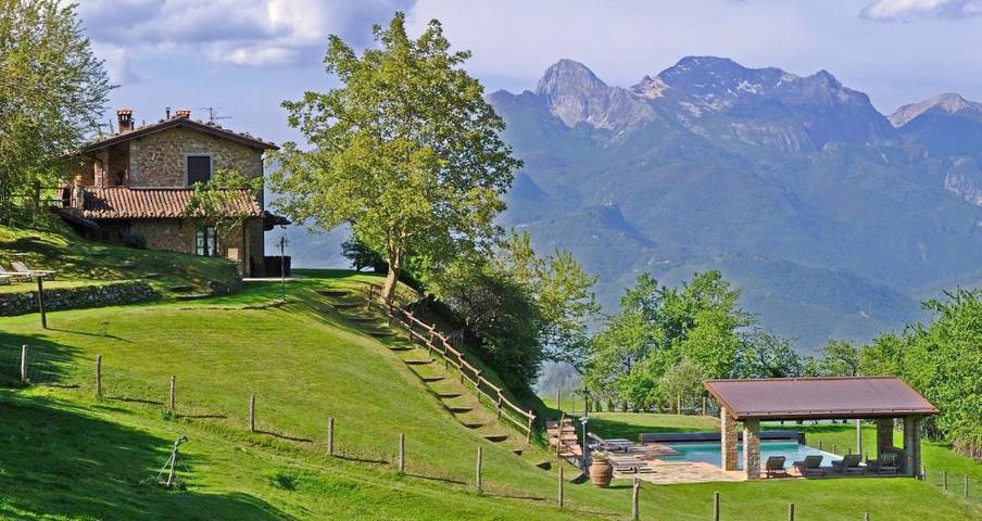 Maison de campagne pour 4 personnes, avec jardin ainsi que jacuzzi et piscine à Pieve Fosciana - 2