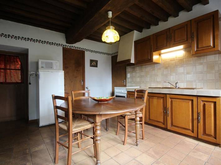 Landhaus mit Holzofen und Parkplatz, Haustiere erlaubt in Chalaux, Naturpark Morvan