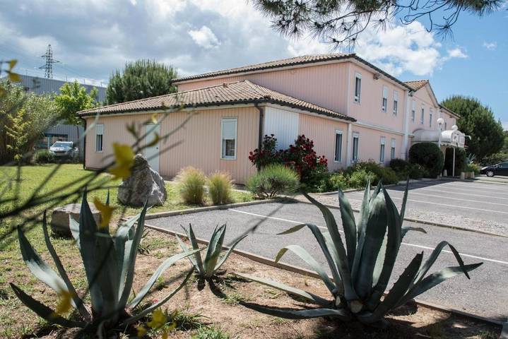 Hôtel pour 2 personnes, avec jardin à Saint-Jean-de-Védas - 2