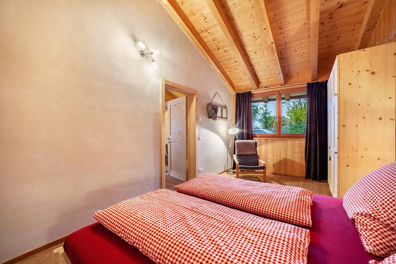 Ganze Wohnung, "Grushof App Paföl" mit Bergblick, gemeinschaftlich genutztem Garten & Wlan in Glurns, Nationalpark Stilfser Joch