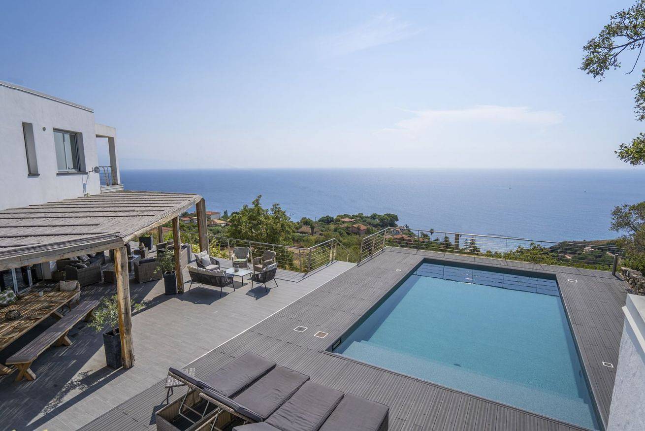 Ganze Wohnung, Villa Donna: Deine Oase mit Meerblick in Kalabrien in Joppolo, Vibo Valentia Provinz