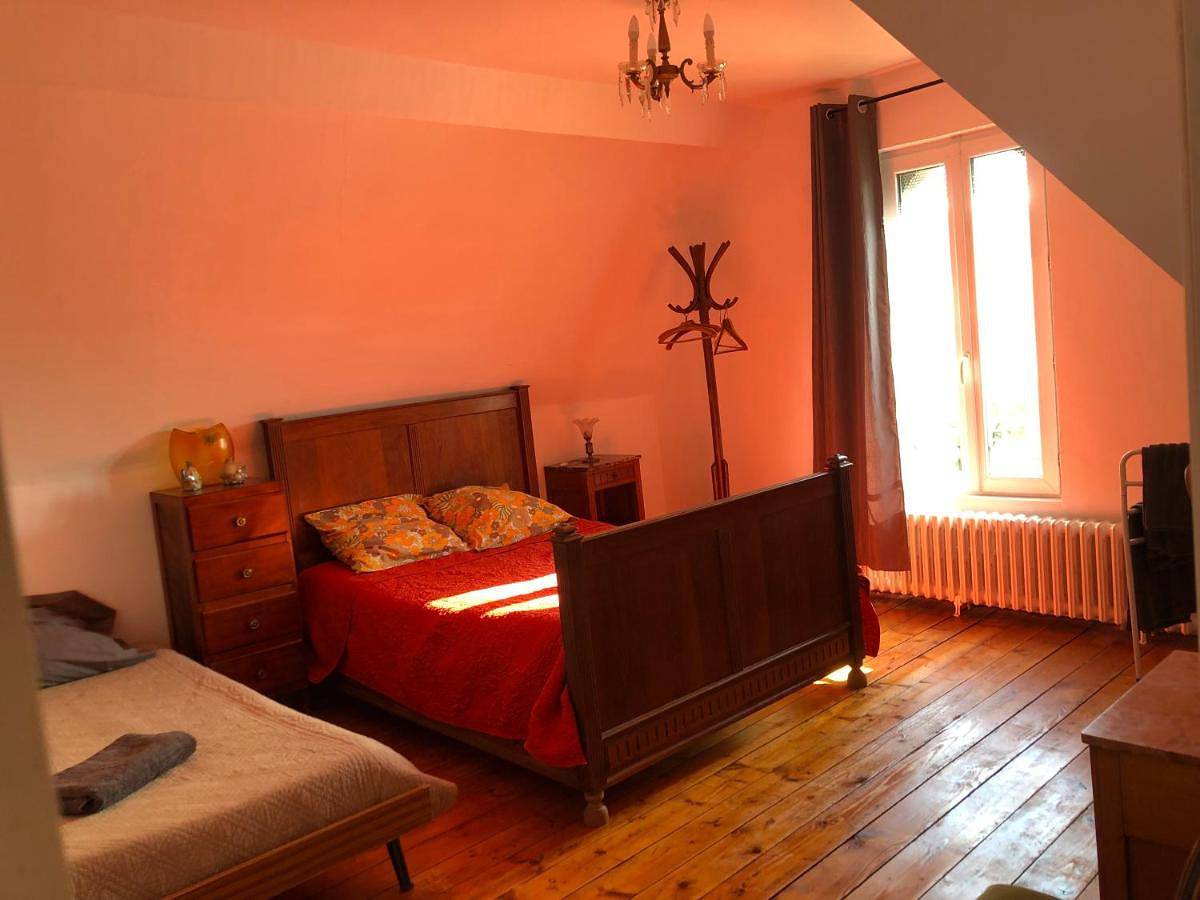 Villa bonne entente avec escape game in Donchery, Ardennes