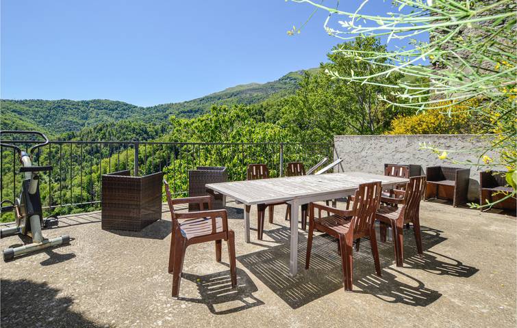 Gîte pour 4 personnes, avec jacuzzi et jardin ainsi que terrasse et piscine à Carcheto-Brustico - 3