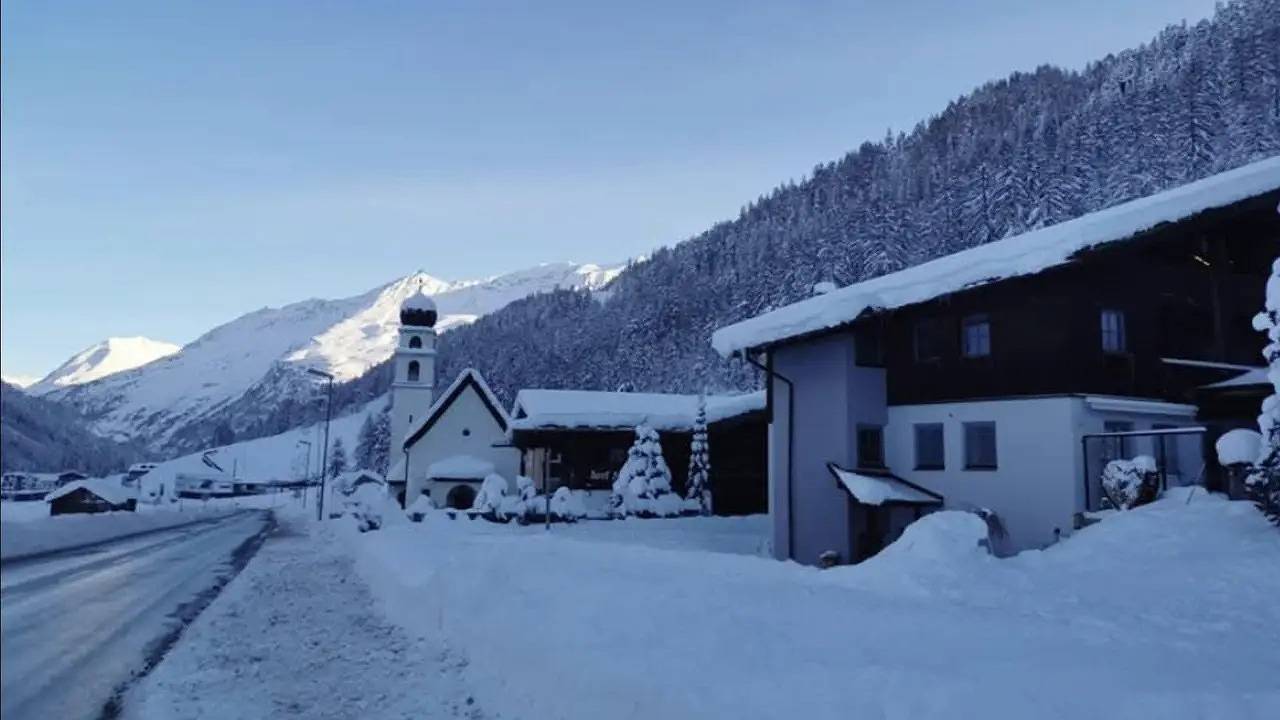 Entire holiday apartment, Holiday apartment for 4 people with terrace in Obergurgl, Sölden
