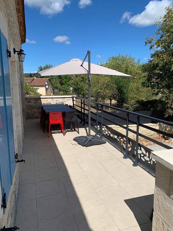 Location de vacances pour 11 personnes, avec terrasse, animaux acceptés à Espère - 4