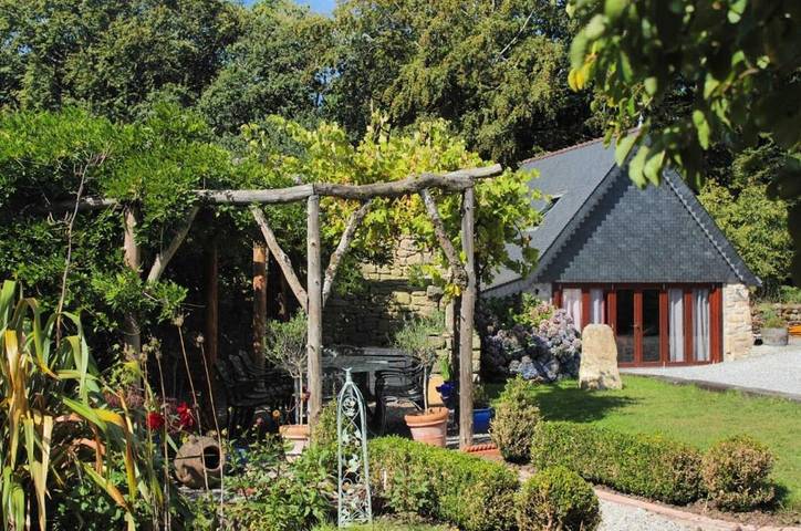 Maison de vacances pour 3 personnes, avec sauna et jacuzzi ainsi que jardin et piscine - 1