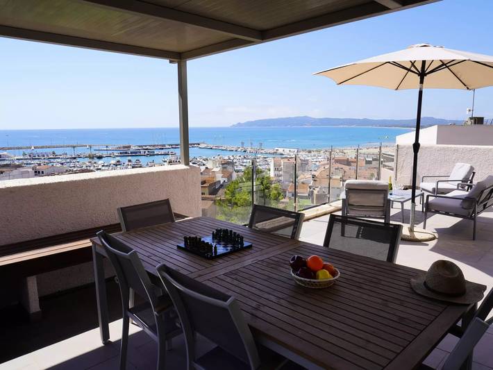 Casa rural para 6 personas, con Balcón además de Terraza y Jardín en L' Estartit