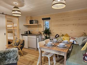 Hut for 5 Guests in Sherwood Forest, Nottinghamshire, Picture 4