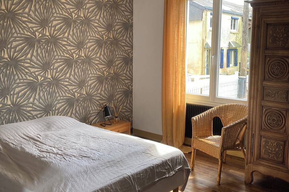 Listed holiday home with garden close to the center of Pont Aven. in Pont-Aven, Quimper und Umgebung
