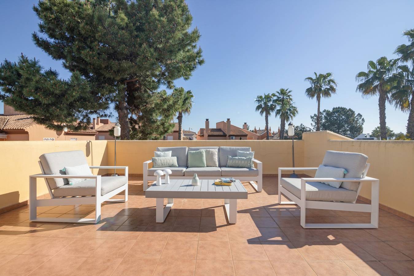 Appartement en attique à Islantilla avec piscine partagée, Wi-Fi et climatisation in Islantilla, Lepe