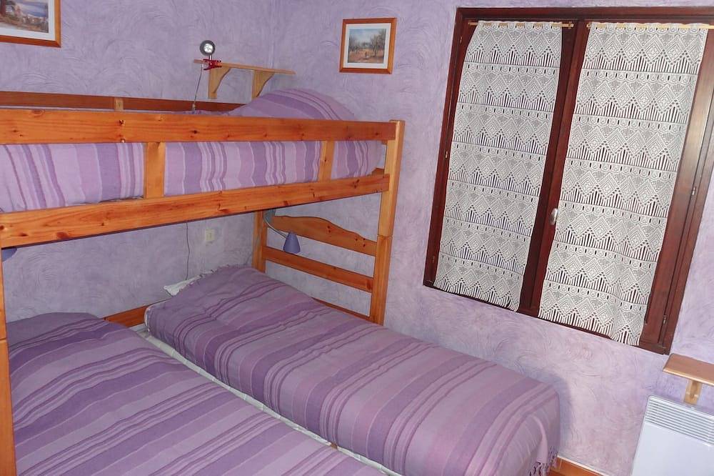 Bonita casa de vacaciones en la península de Giens, Var, decoración provenzal in Hyeres, Parque nacional Port-Cros