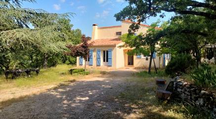Cottage pour 6 personnes, avec jardin et terrasse à Plan-d'Aups-Sainte-Baume