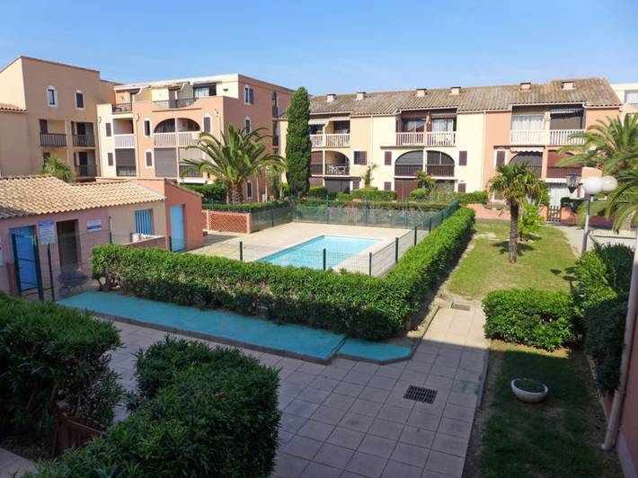 Gîte pour 4 personnes, avec piscine et terrasse dans Office De Tourisme De Canet En Roussillon