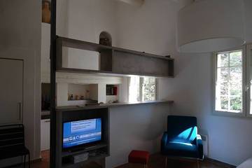 Location de vacances pour 6 personnes, avec piscine ainsi que jardin et terrasse à Villeneuve-lès-Avignon