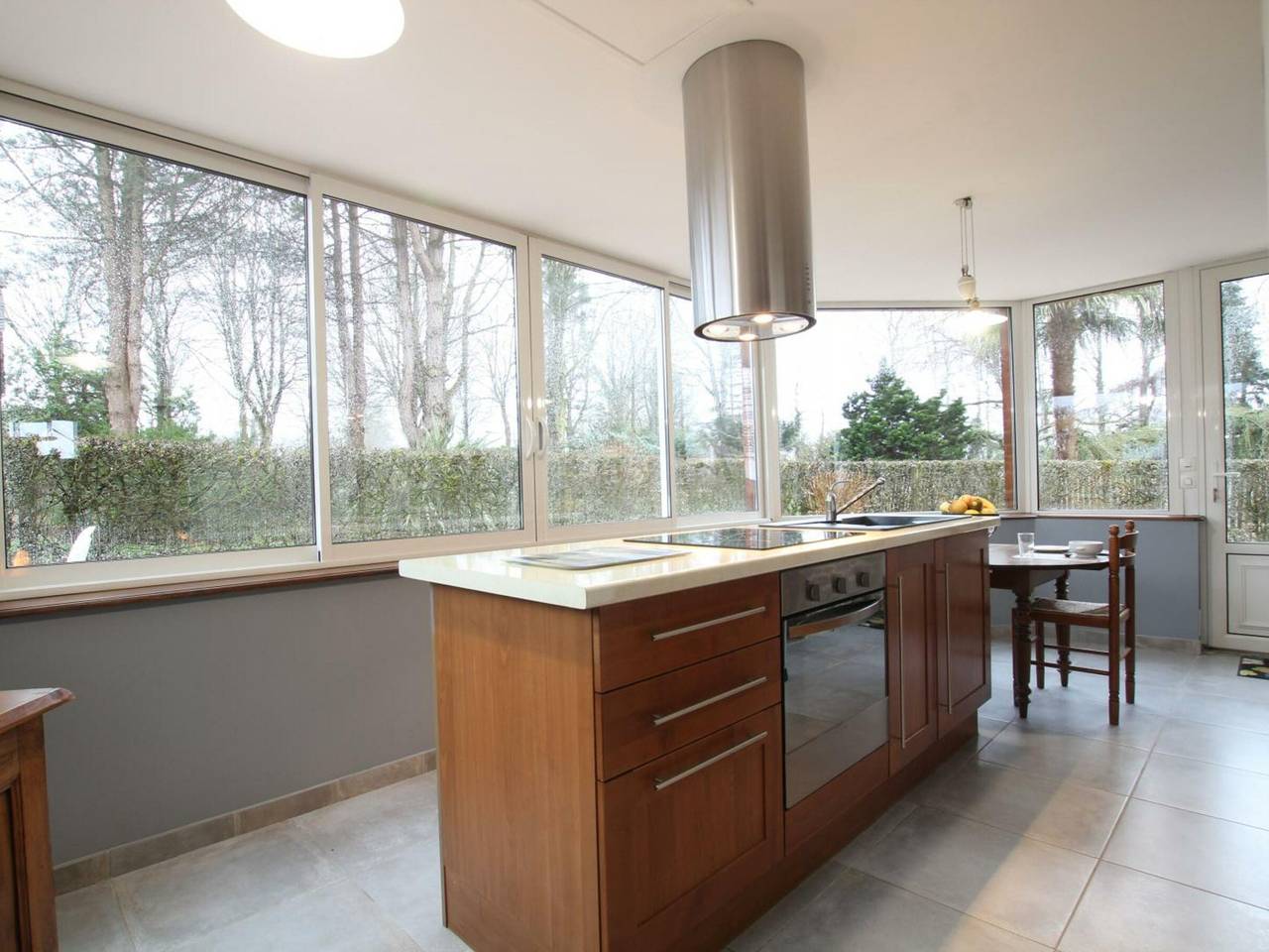 Encantadora casa de piedra en Villedieu con jardín in Villedieu-les-Poêles, Côte de la Déroute