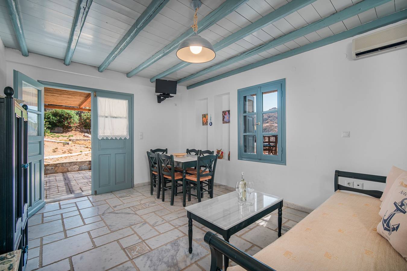 Casa vacanze 'Ammos 1' con terrazza privata, balcone e aria condizionata in Cicladi