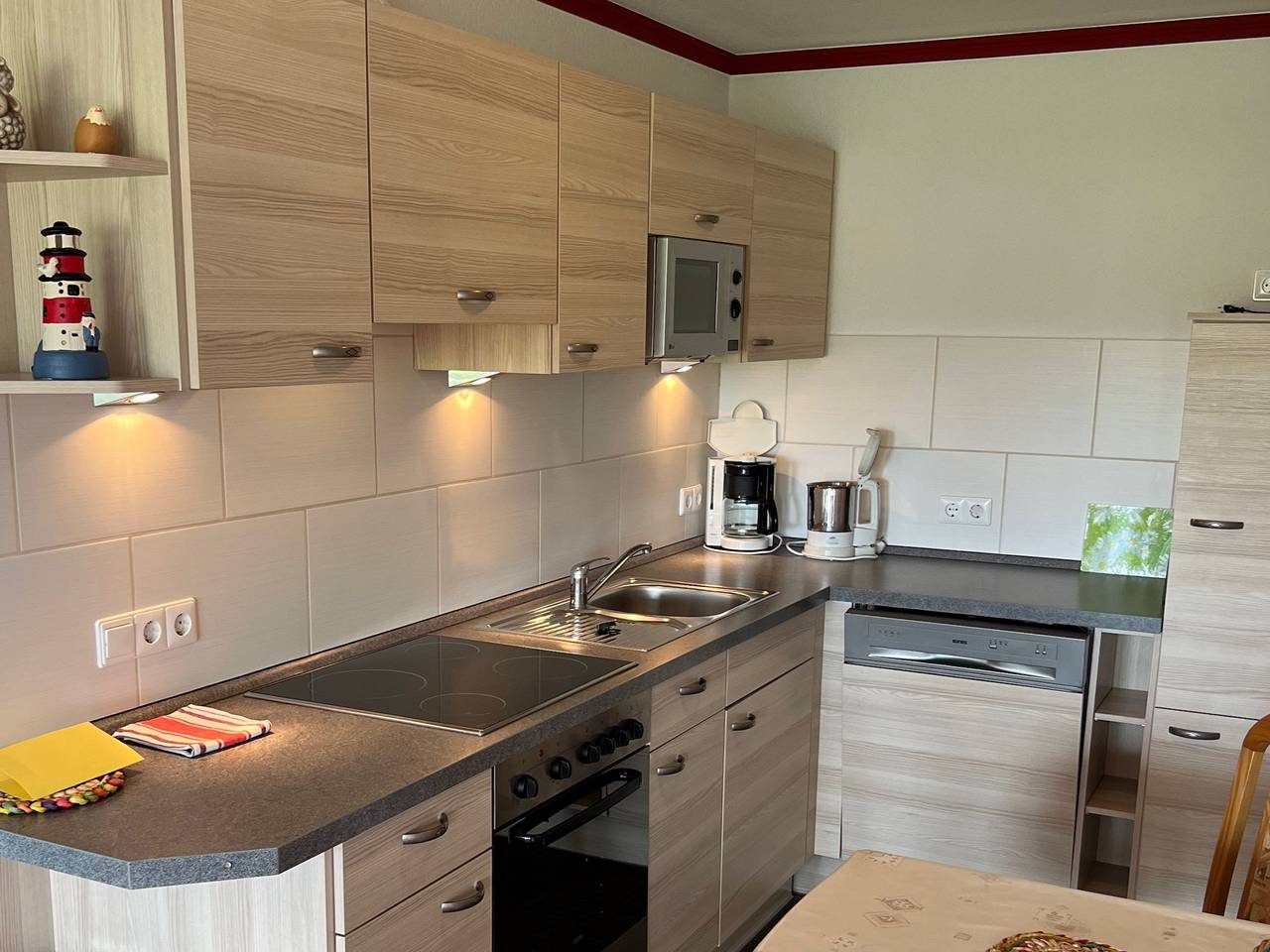 Ganze Wohnung, Ferienwohnung 'Heuboden, 80qm' mit gemeinsamer Terrasse, gemeinsamen Garten und Wi-Fi in Werdum, Landkreis Wittmund