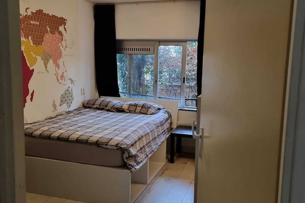 Ganze Wohnung, Family, pet friendly, 15 mins from central. Spacious, modern apartment. Ams! in Amsterdam Nieuw-West, Holländische Küste