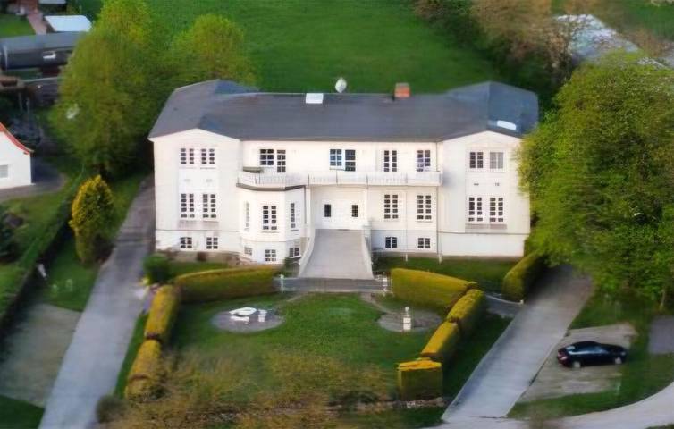 Ferienwohnung für 3 Personen, mit Terrasse und Garten in Hohen Wieschendorf