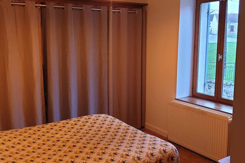 Maison 90m2 Avec Terrasse in Écuelles, Sena y Marne