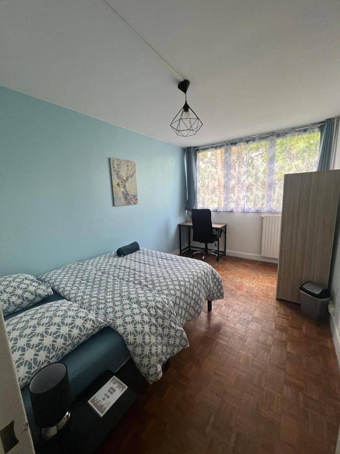 Appartement entier, Two-Bedroom Apartment in Méry-sur-Oise, Val-d'Oise