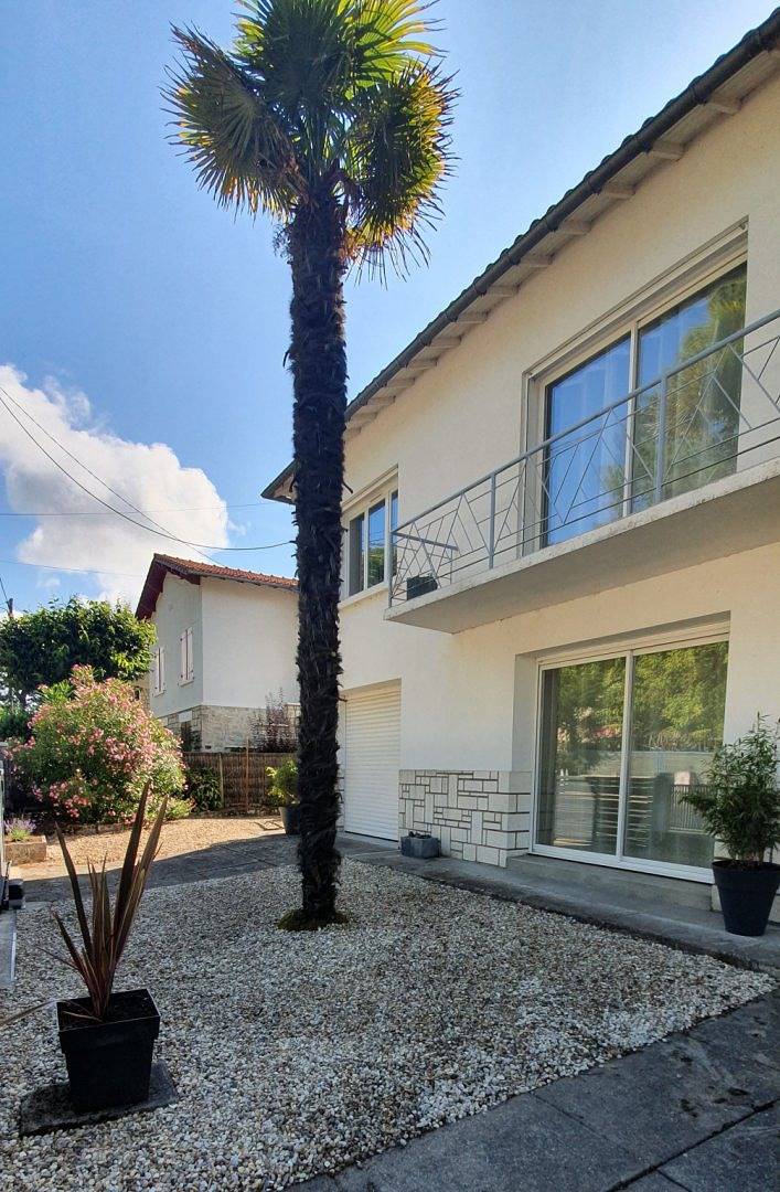 Gîte pour 6 personnes, avec terrasse et jardin à Saint-Georges-de-Didonne - 2