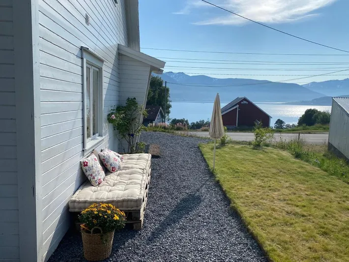 Ferienhaus für 6 Personen, mit Ausblick und Terrasse - 1