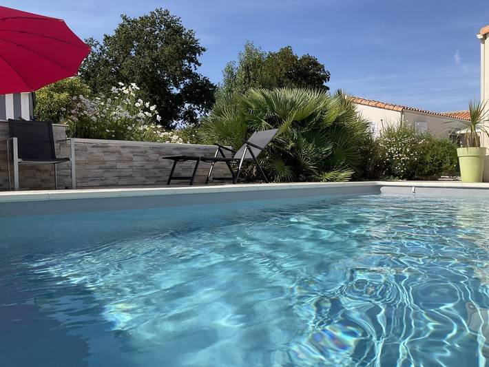 Chambre d’hôte pour 2 personnes, avec piscine