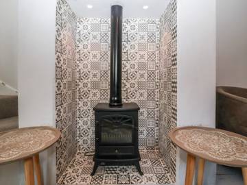 Log Cabin for 3 People in Waveney District, Suffolk, Photo 4