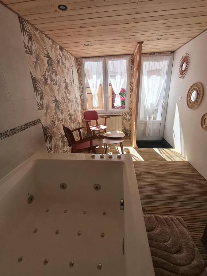 Maison de vacances pour 2 personnes, avec terrasse et jacuzzi