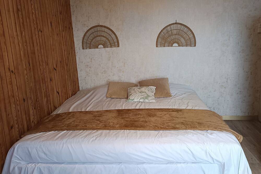 Self-catering apartment near Épinal, Remiremont, and 30 min from Gérardmer in Pouxeux, Épinal e dintorni