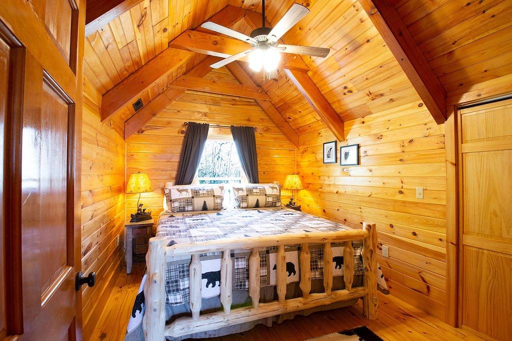 Secluded Oasis w/Hot Tub + Mtn Views + Game Room + Fire Pit in Swain County