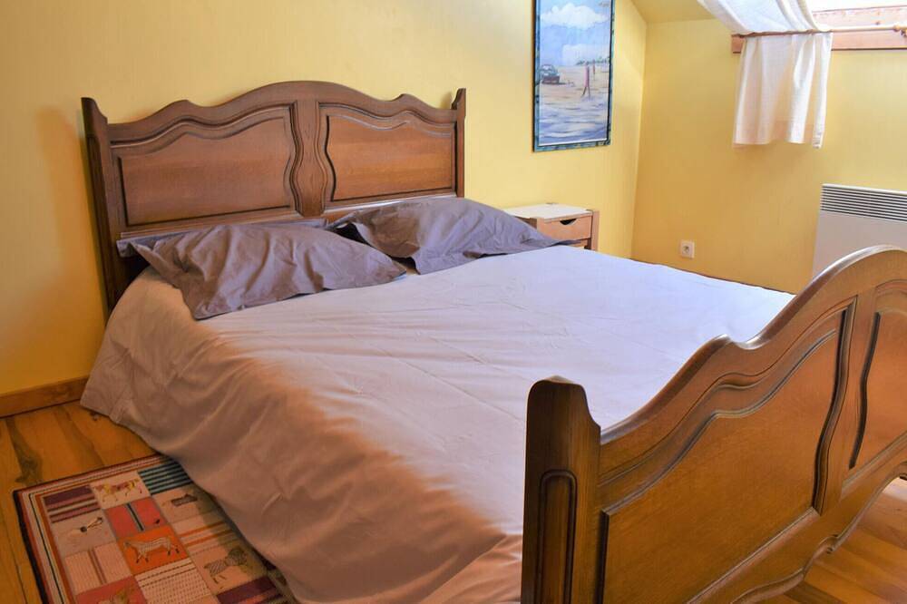Cozy home in Janville with Wifi in Saint-Martin-des-Marais, Región de Caen