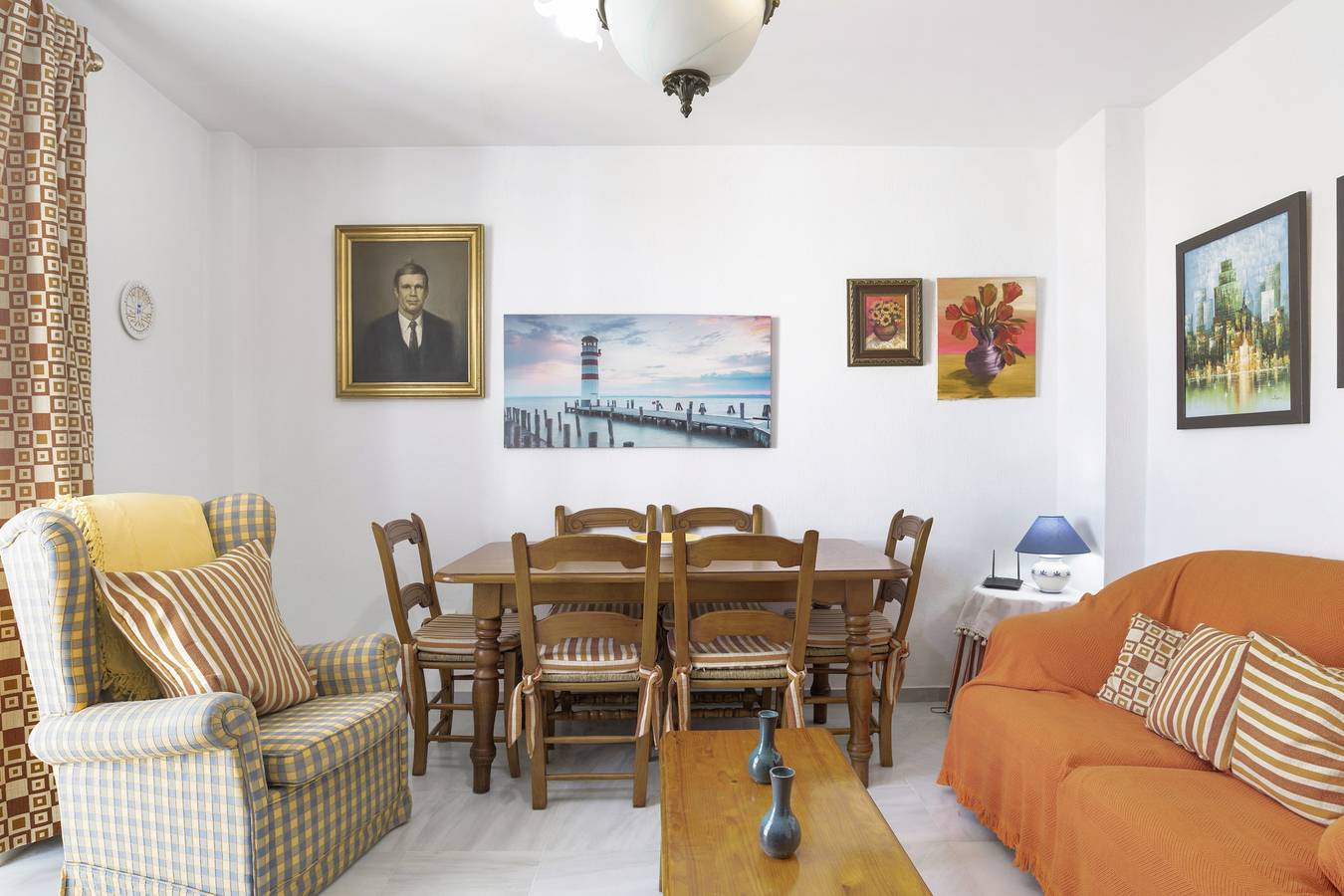Apartamento entero, Luminoso apartamento 'Margarita' a pasos de la playa con terraza privada in Conil de la Frontera, Costa de la Luz